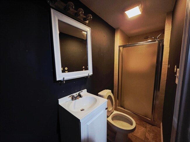 Building Photo - 37 Harvard St