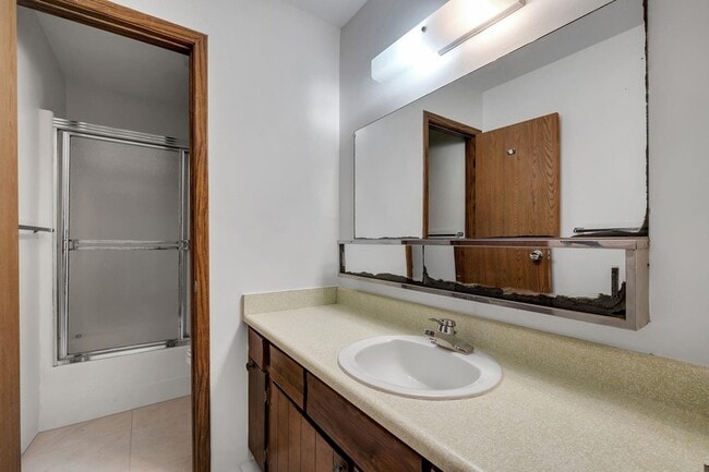 Building Photo - 3128 Blairstone Ct