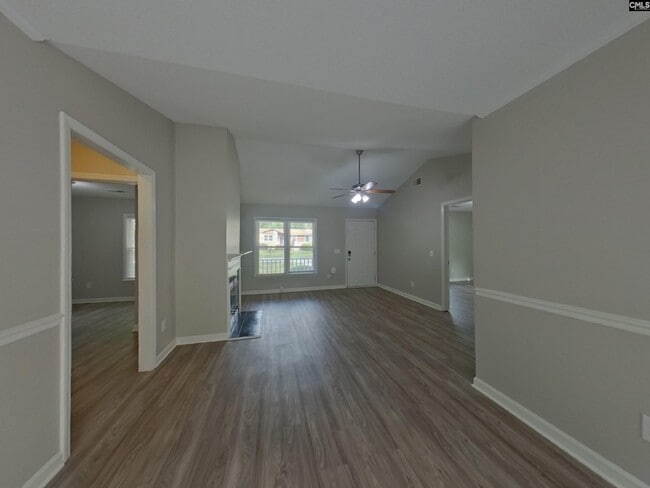 Building Photo - 208 Dutch Dr