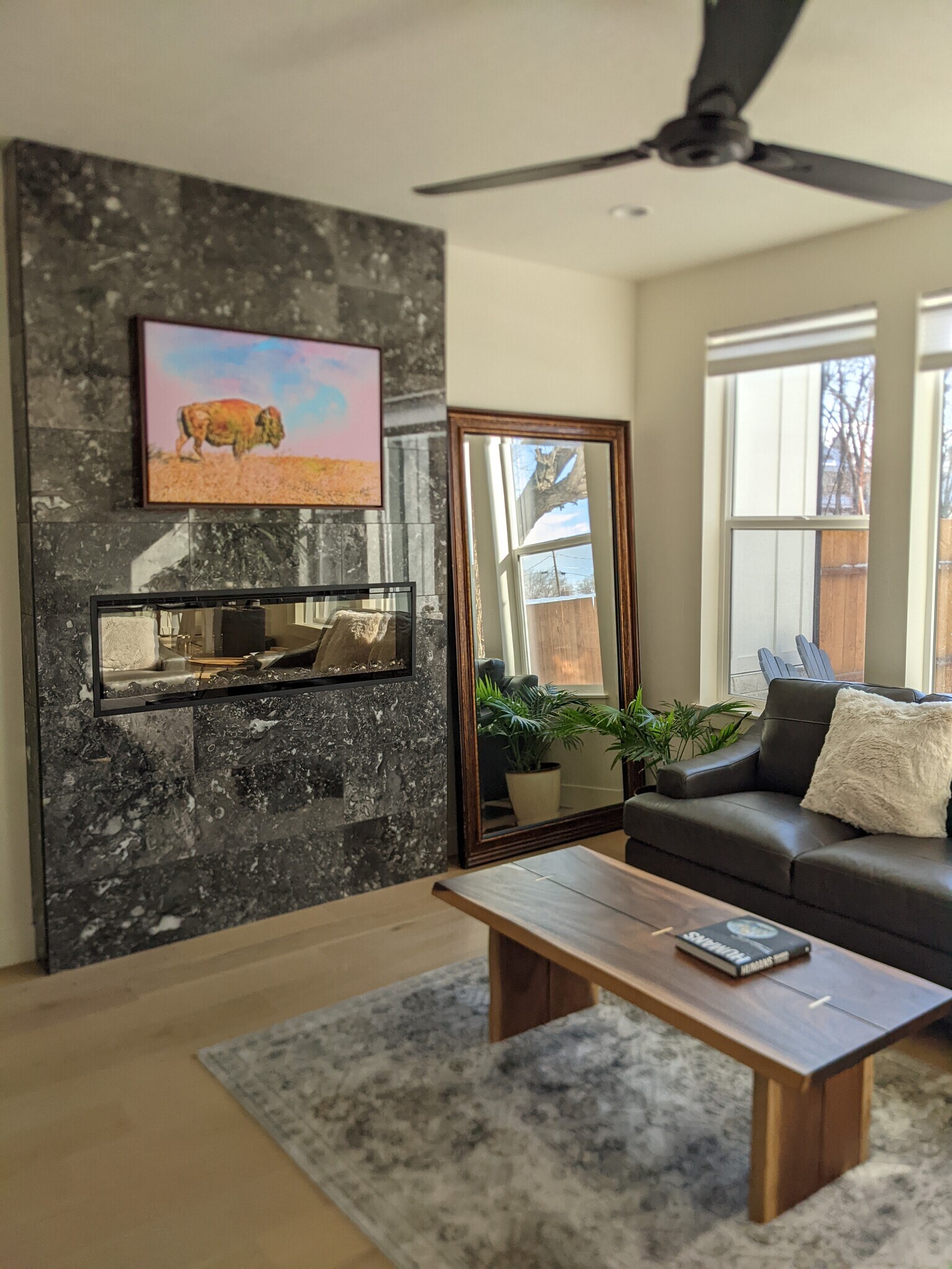 Living room - 3360 S Amara Plz