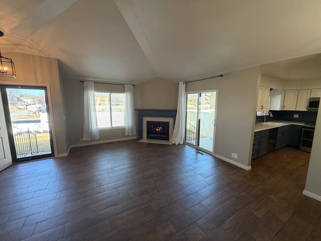 Building Photo - 775 E Autumn Field Dr