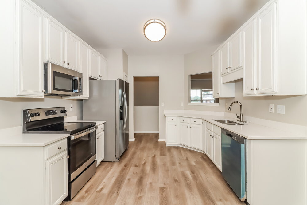 Building Photo - 450 Boxelder Rd