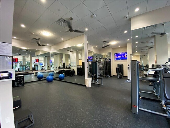 Building Photo - 3333 Allen Pkwy