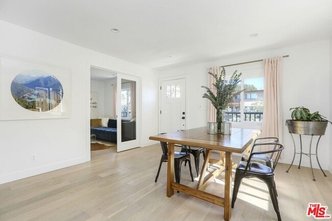 Building Photo - 1269 1/2 S Muirfield Rd