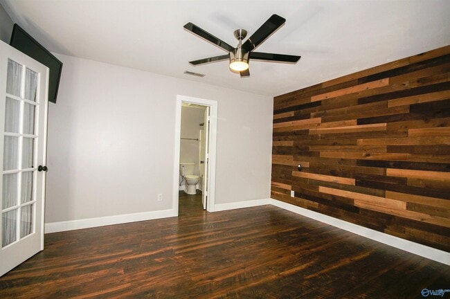 Building Photo - 127 Rebecca Pines Dr