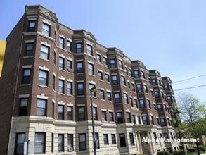 Building Photo - 17-19 Washington St. Unit 107