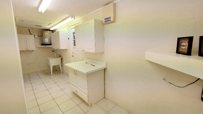 Building Photo - 3509 Margaret Dr