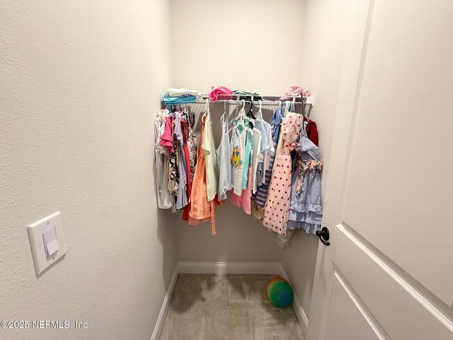 Building Photo - 676 Natureland Cir