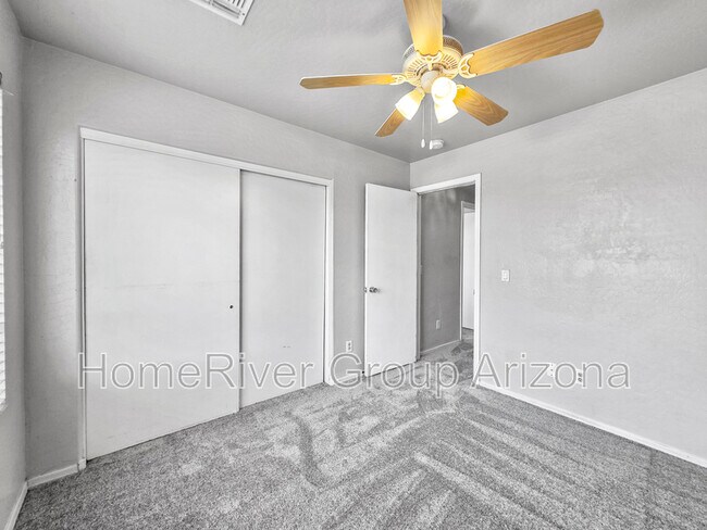 Building Photo - 11365 W Yuma St