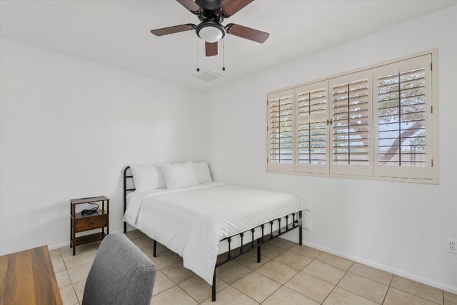 Building Photo - 9632 N 58th Ln