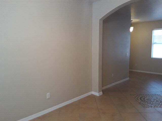 Building Photo - 1025 Windton Oak Dr
