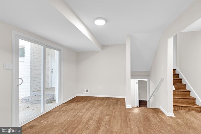 Building Photo - 3009 S Hill St