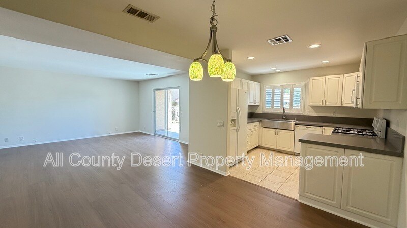 Building Photo - 45374 Sunset Ln