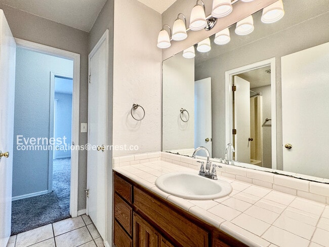 Building Photo - 7021 S 78th E Ave