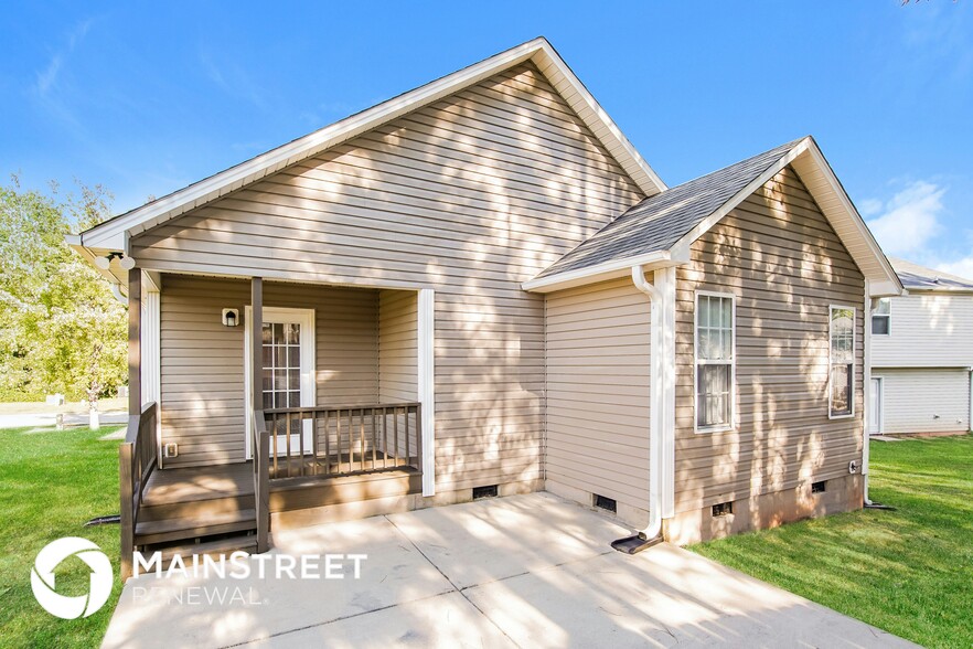 Building Photo - 338 Randolph Dr