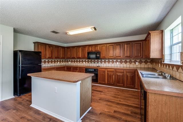 Building Photo - 1604 Jester Ct