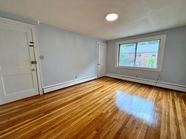 Building Photo - 45 Aldrich Rd