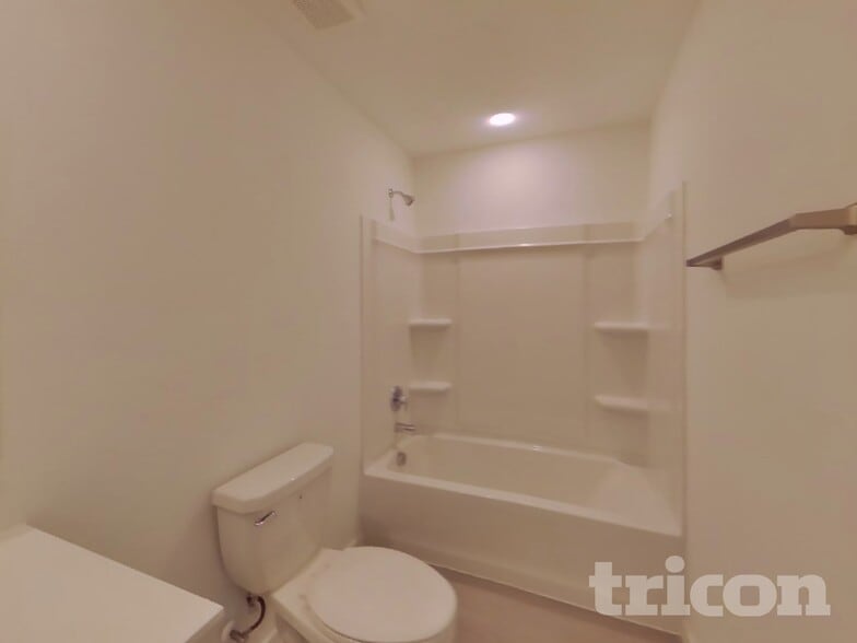 Building Photo - 806 Ginkgo Wy