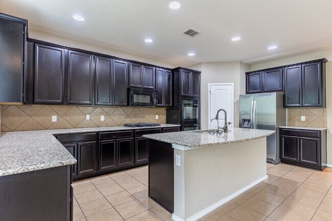 Building Photo - 12939 Texas Gold