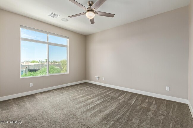 Building Photo - 3104 N 71st St