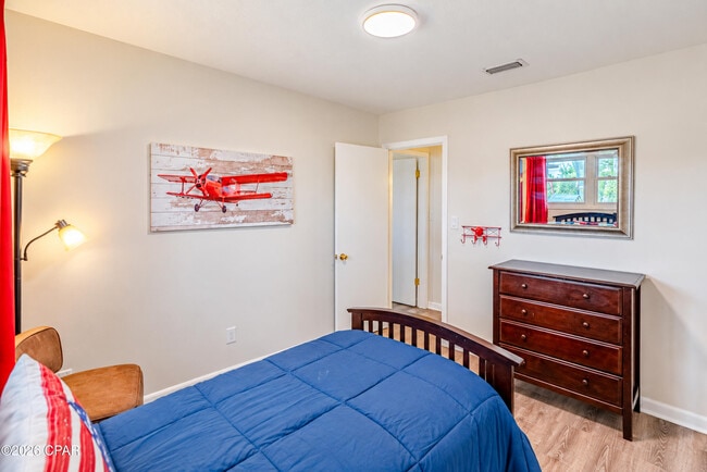 Building Photo - 4608 Sunset Dr