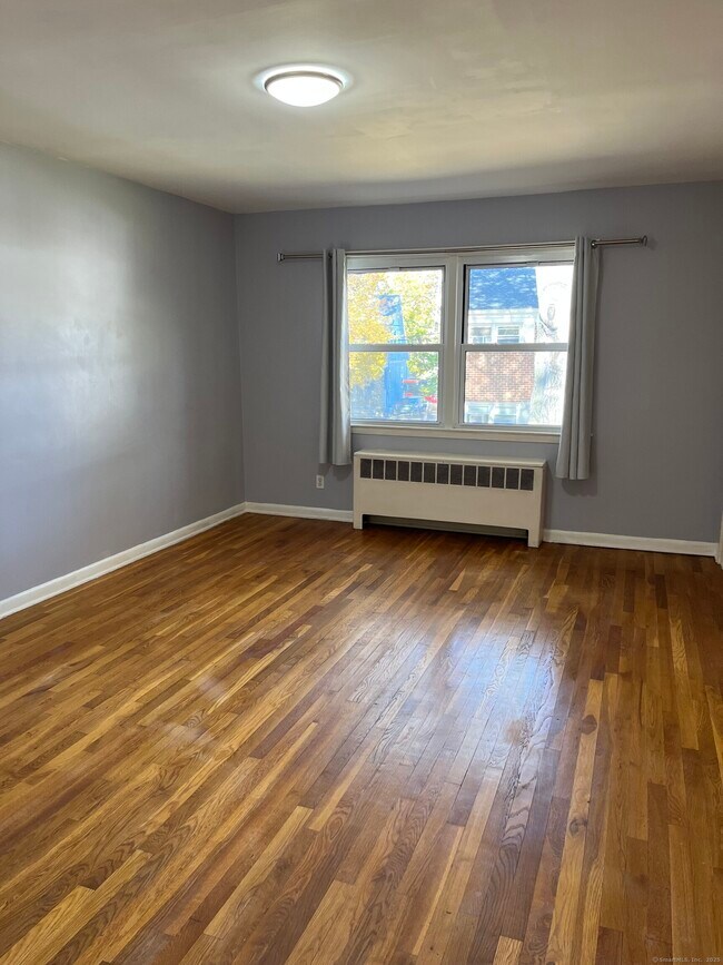 Building Photo - 20 North St