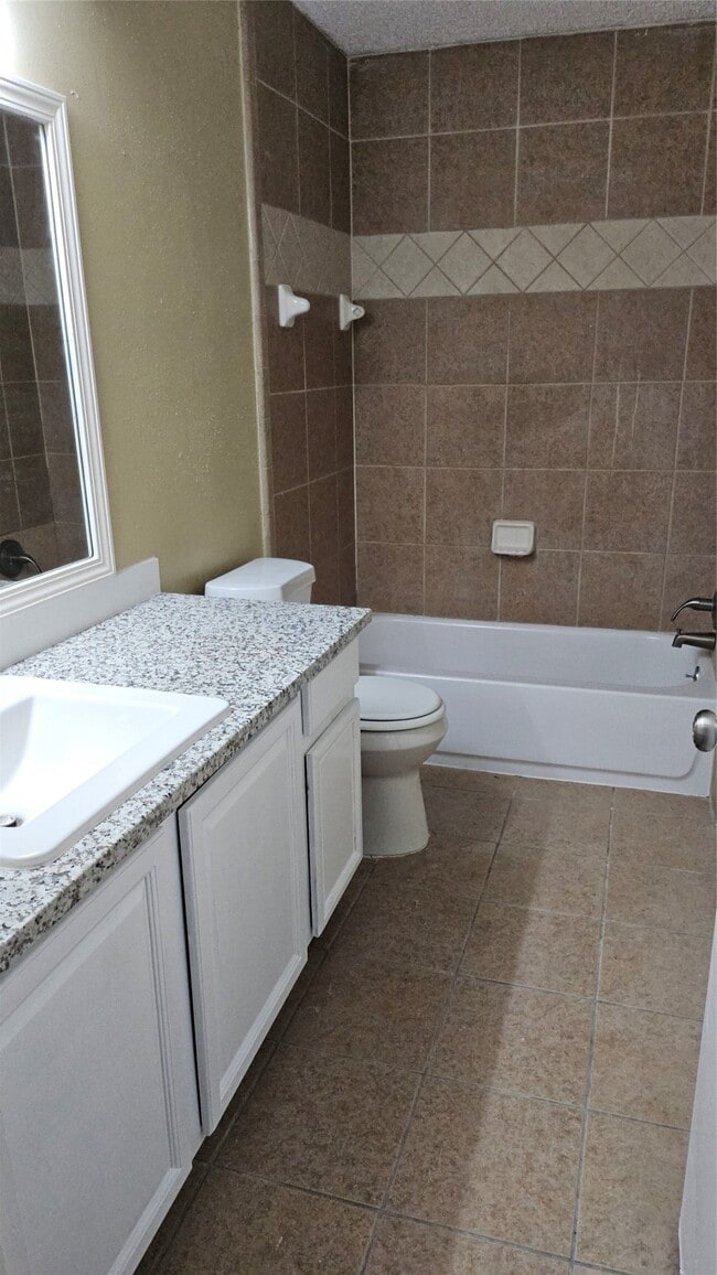 Building Photo - 12807 Villawood Ln