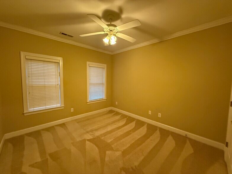 Building Photo - 2208 Anchoridge Ave