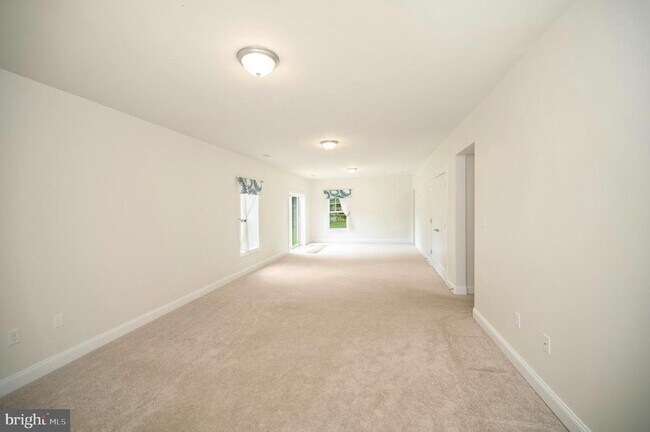 Building Photo - 2211 Camp Geary Ln