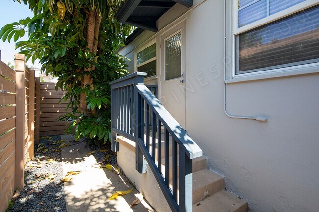 Building Photo - 1 BR w/ Private Patio and Washer/Dryer Combo ~ Minutes from the Beach!