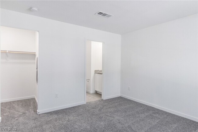 Building Photo - 1131 Tektite Ave
