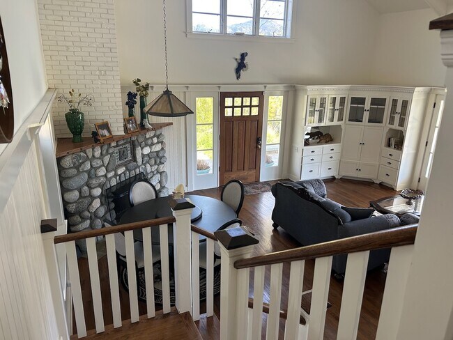 Building Photo - 3838 Paseo Primario