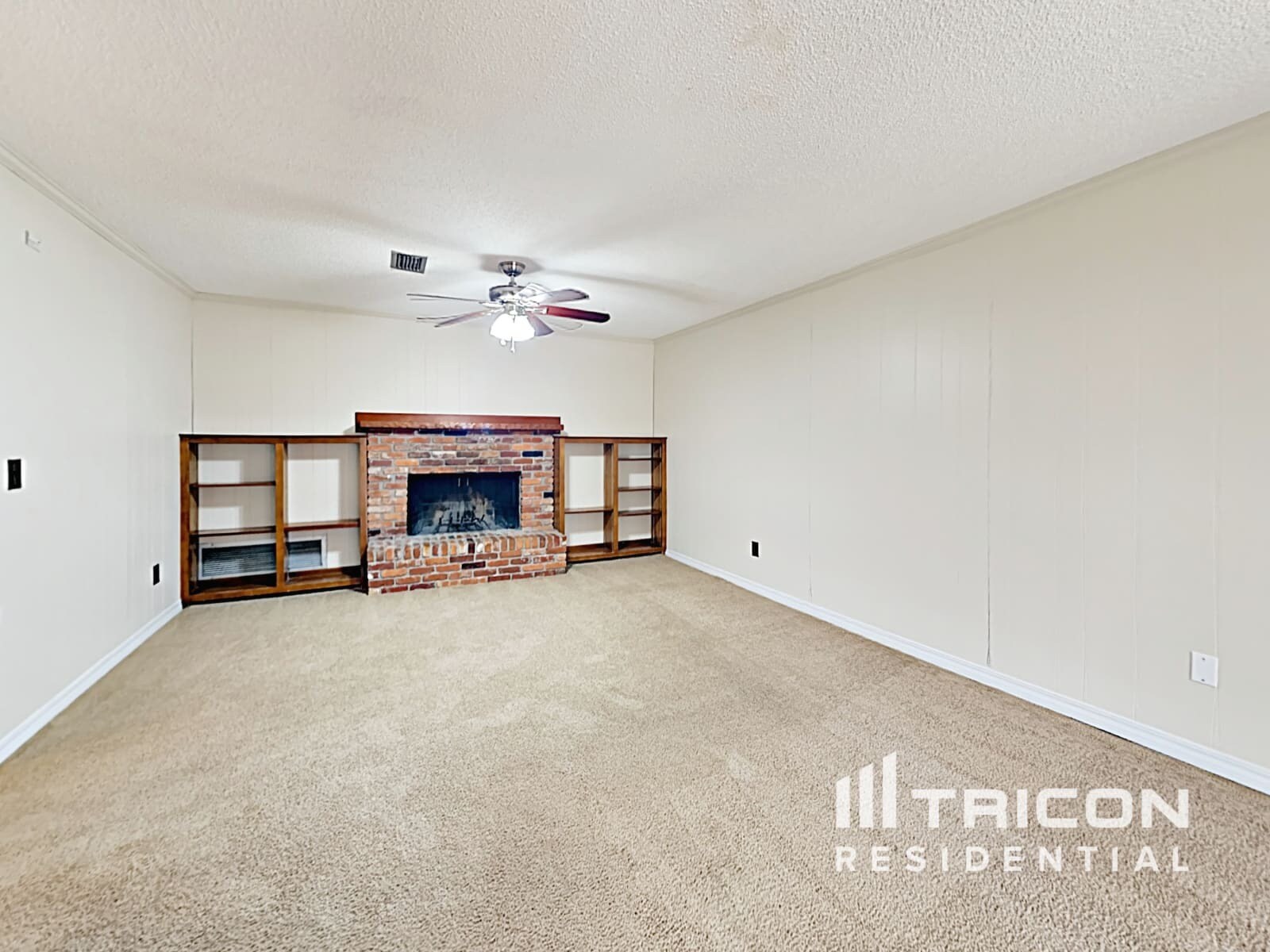 Building Photo - 2036 Pompano Pkwy