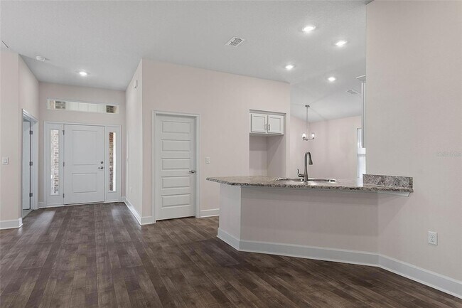 Building Photo - 14 Reston Pl