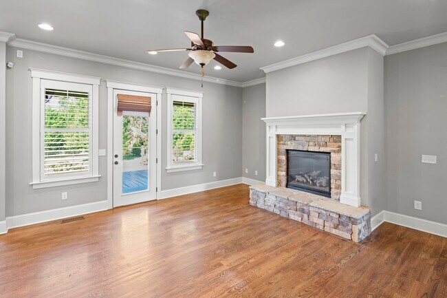 Building Photo - High-End Home on One Level - Beautiful Fletcher Neighborhood