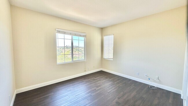 Building Photo - Stunning Two-Story Estate Home in the Gated and Lovely Champagne Crest Community of Fallbrook!