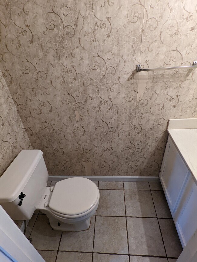 Building Photo - 215 Hickory Forge Dr