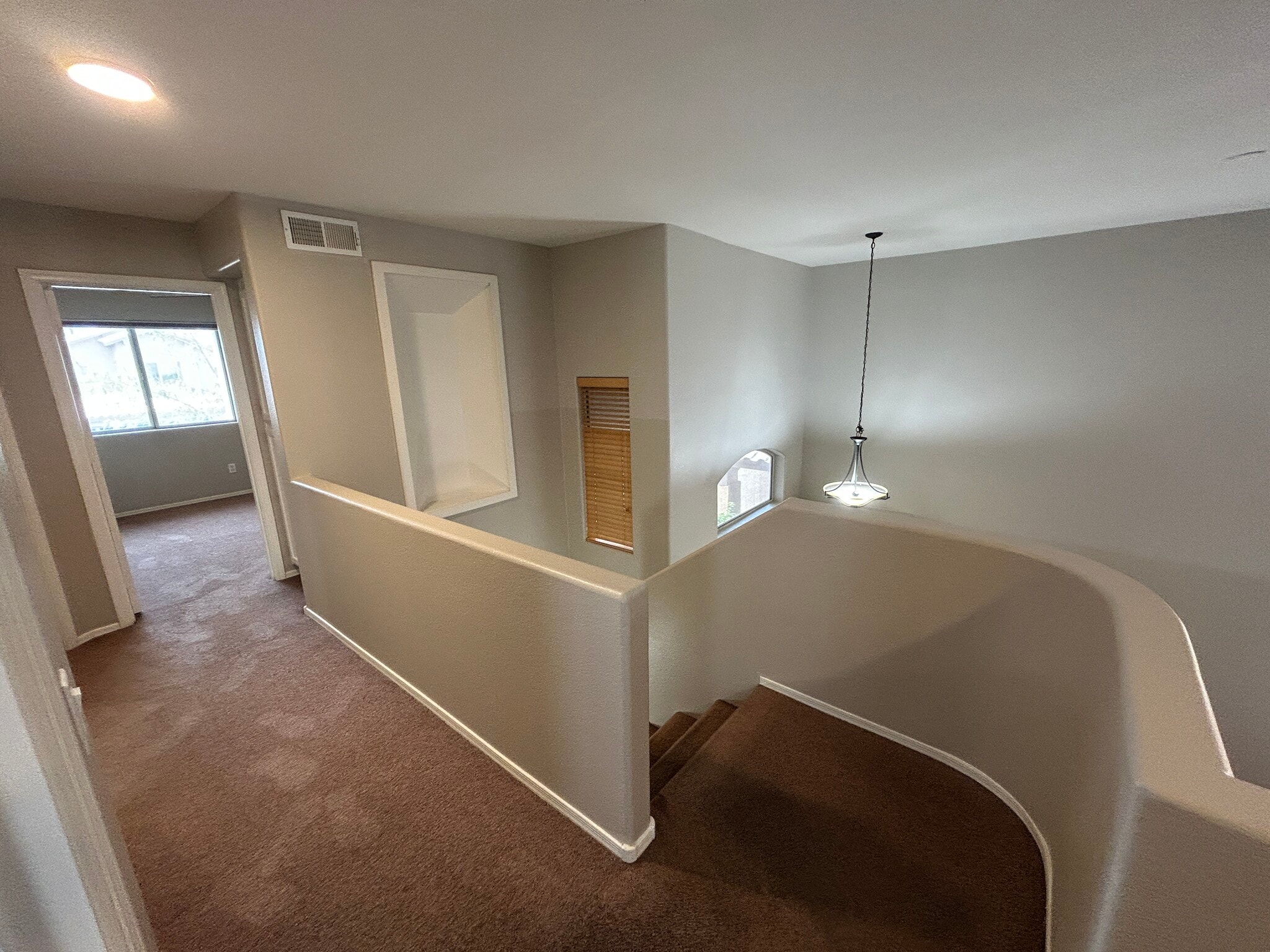 Building Photo - 4132 E Anderson Dr