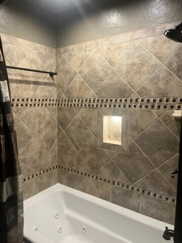 Building Photo - Thiemer SQ Residence