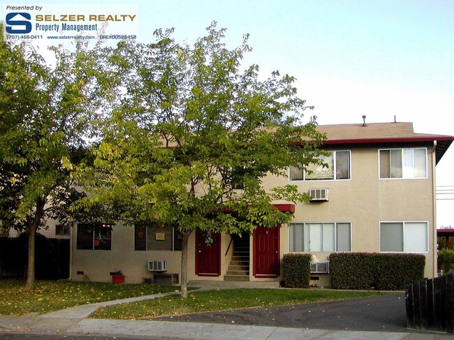 Primary Photo - Roomy 2 bd. downstairs apt. near school, p...