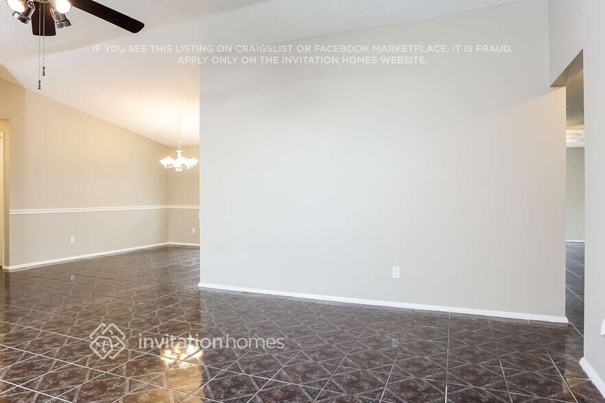 Building Photo - 1040 Grandview Cir