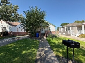 Building Photo - 2606 Ave D