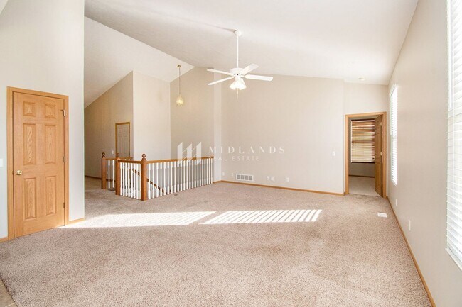 Building Photo - 14002 Kelly Dr