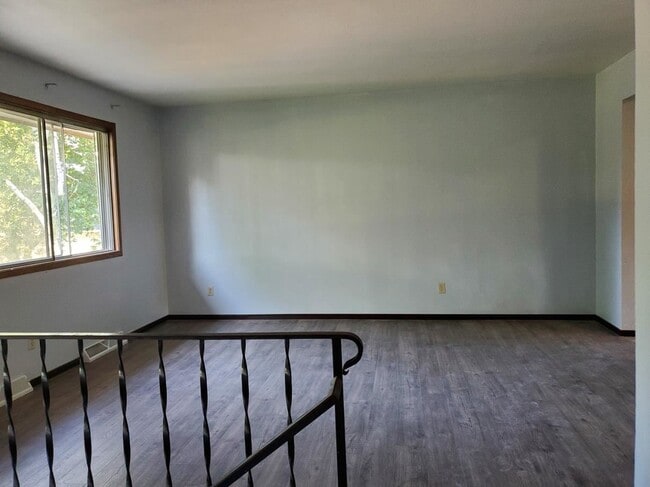 Building Photo - 2418 Adler Cir