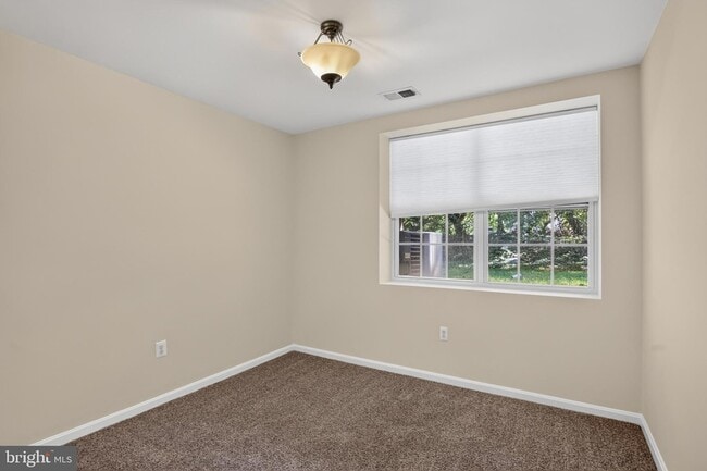 Building Photo - 13945 Hollow Wind Way