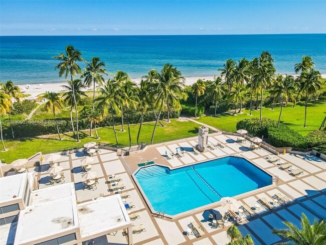 Building Photo - 121 Crandon Blvd