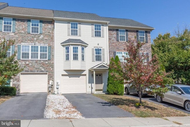 Building Photo - 228 Morlatt Ln