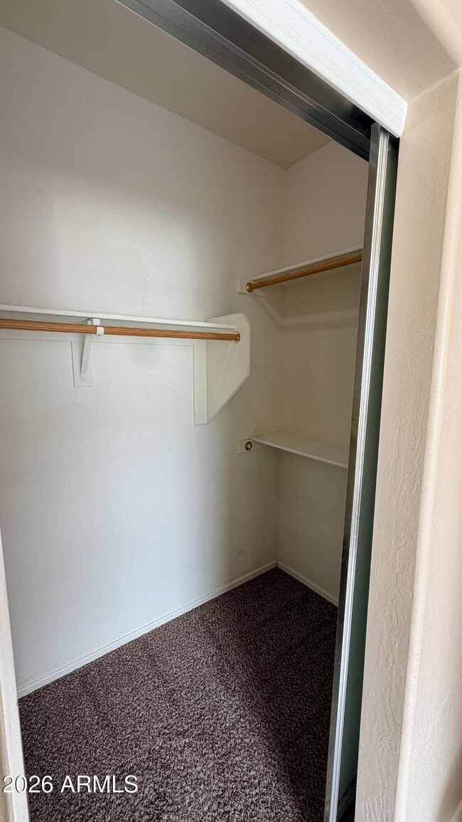 Building Photo - 2739 E Canyon Creek Dr