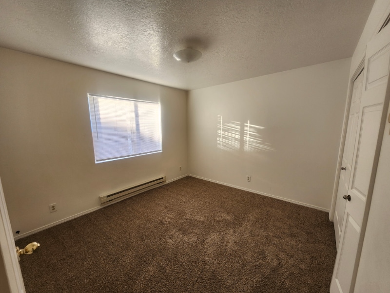 Building Photo - 2140 Elizabeth Blvd