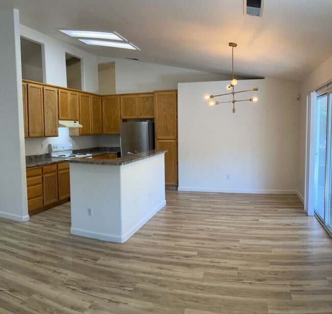 Building Photo - 5200 Dunham Ct